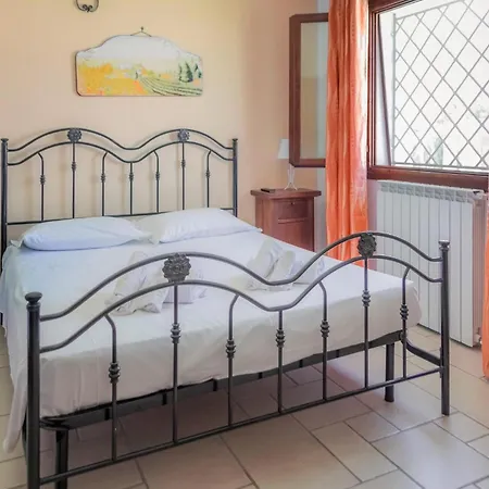 1 Bedroom Cozy In *