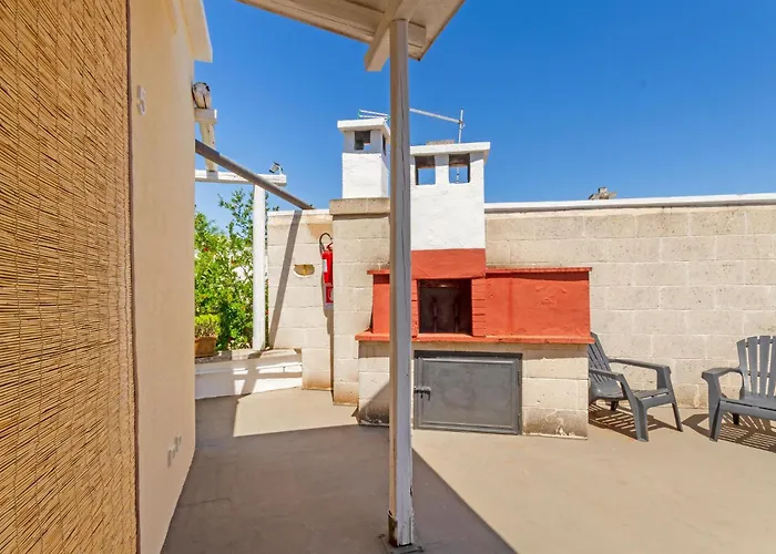 Casal Del Borgo 5 * Ostuni