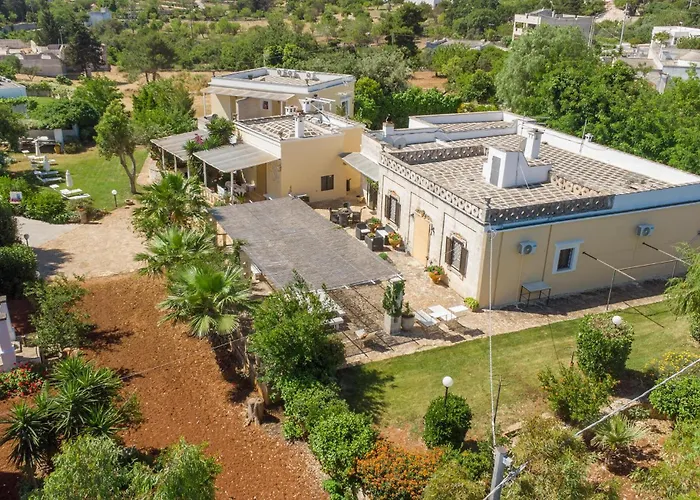 Casal Del Borgo 5 * Ostuni